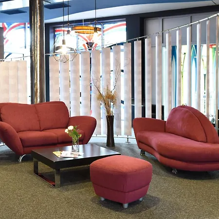 弗齐帕拉斯特酒店 4*