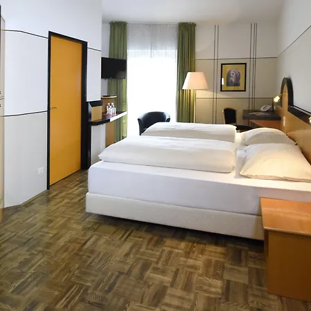 Otel Fuchspalast Sankt Veit an der Glan