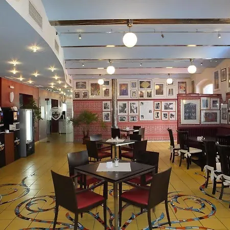 فندق Fuchspalast 4*