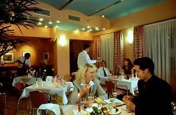 弗齐帕拉斯特酒店 4* 格兰河畔圣法伊特